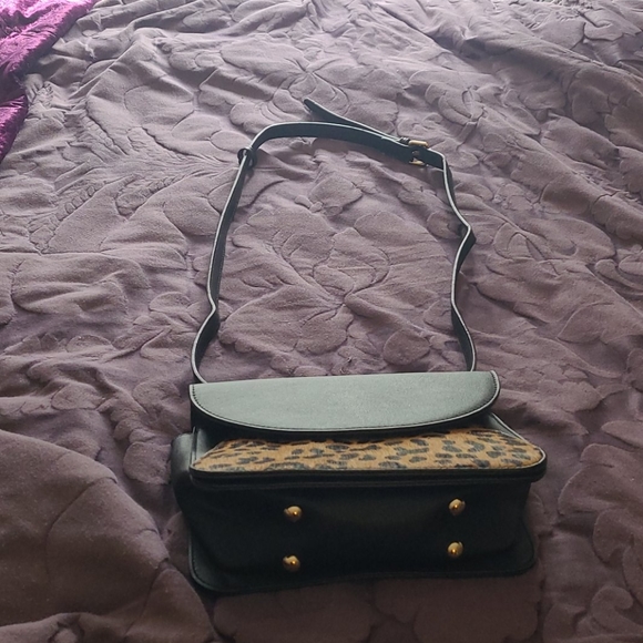 Purse - Picture 1 of 4